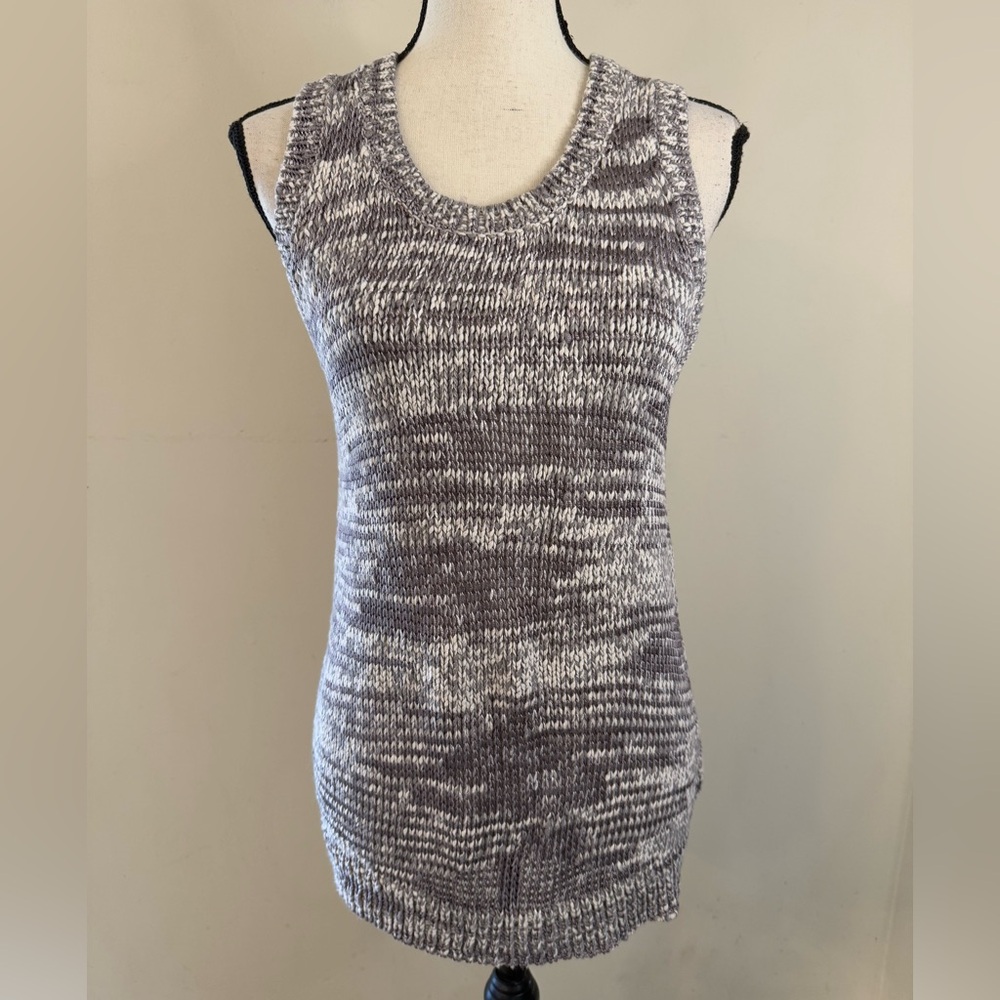 Saint Tropez West sleeveless sweater neutral metallic knit SZ LG